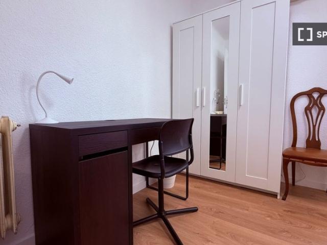 Habitación en piso compartido de 4 habitaciones en San Diego, Madrid