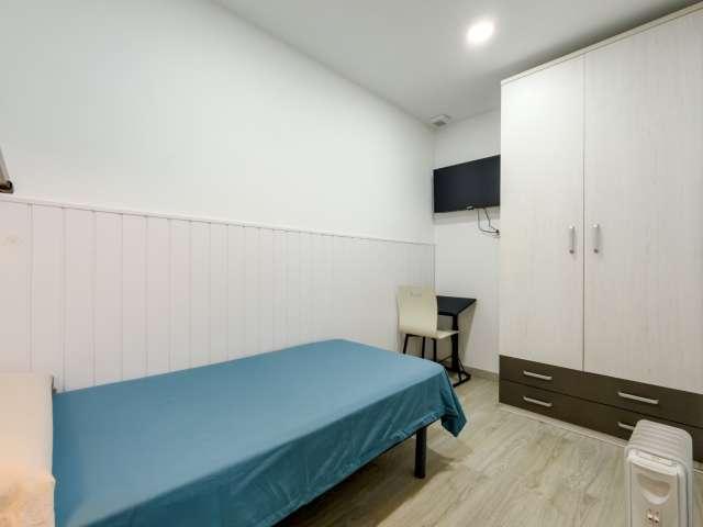 Habitación en piso compartido de 4 habitaciones, la Marina de Port