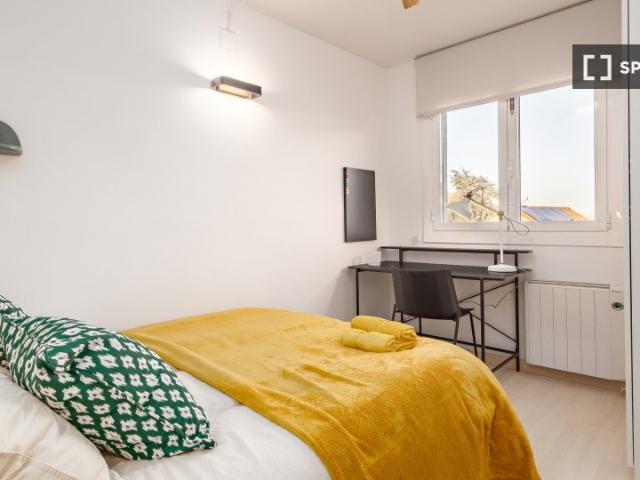 Habitación en piso compartido de 4 habitaciones, Sant Cugat