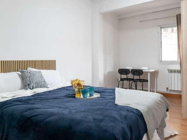 Habitación en piso compartido de 4 habitaciones, San Diego, Madrid