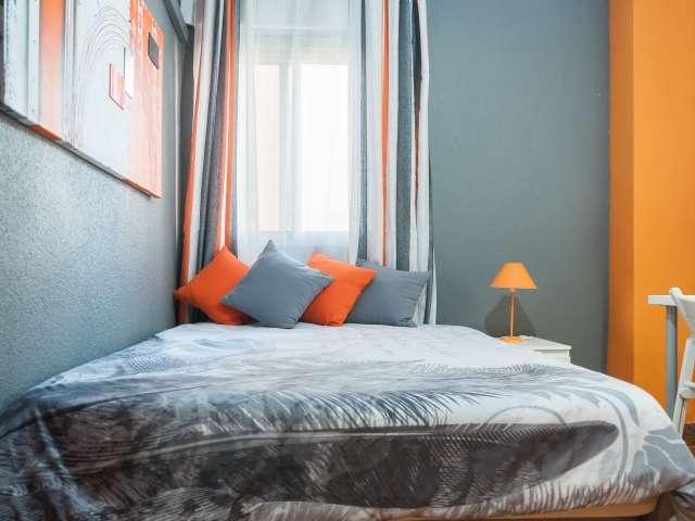 Habitación en piso compartido de 5 habitaciones, Alcalá de Henares