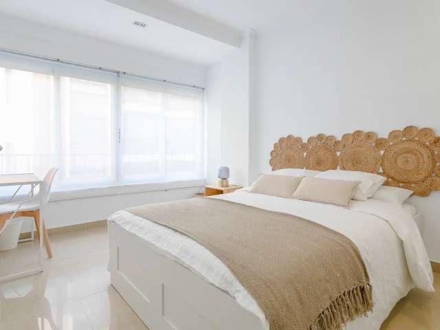 Habitación en piso compartido de 5 habitaciones, Alicante