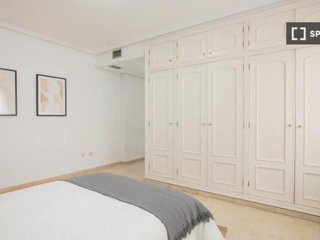 Habitación en piso compartido de 5 habitaciones, Arrancapins, Valencia
