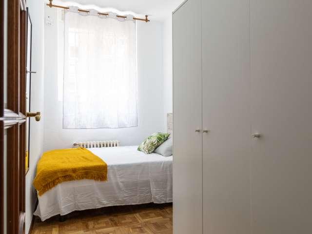 Habitación en piso compartido de 5 habitaciones, Cuatro Caminos, Madrid