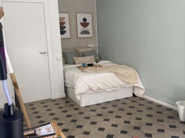 Habitación en piso compartido de 5 habitaciones, El Raval, Barcelona