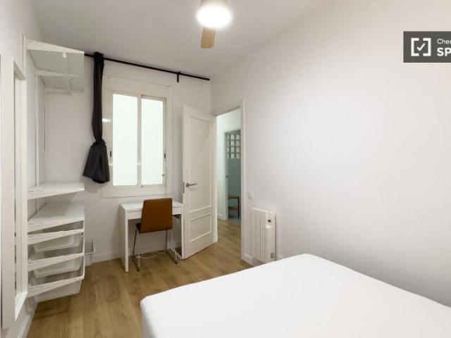 Habitación en piso compartido en alquiler en El Raval, Barcelona