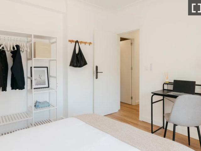 Habitación en piso compartido de 5 habitaciones en Trinitat, Valencia