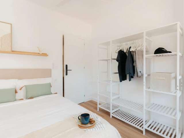 Habitación en piso compartido de 5 habitaciones en alquiler en Trinitat, Valencia