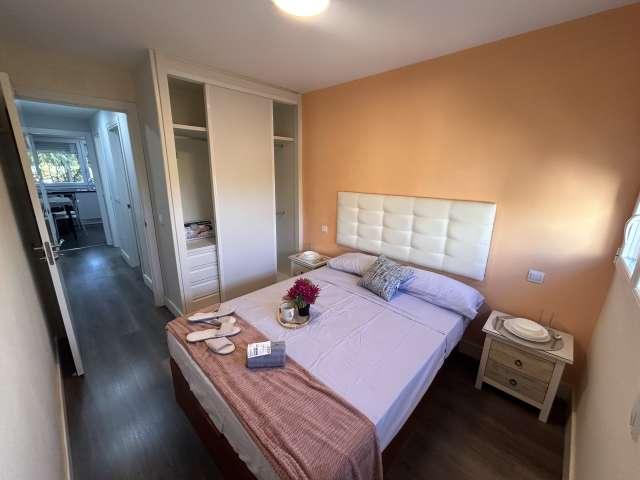 Habitación en piso compartido de 5 habitaciones en Valverde, Madrid