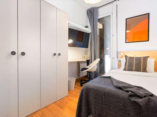 Habitación en piso compartido de 5 habitaciones en Vila de Gràcia