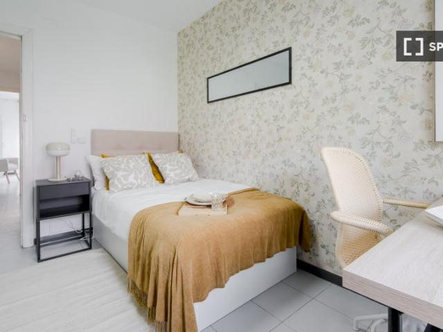 Habitación en piso compartido de 5 habitaciones en Almenara, Madrid