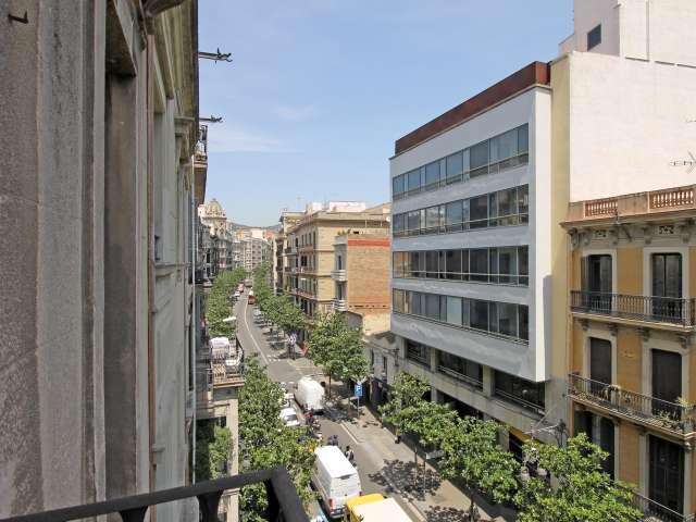 Habitación en piso compartido de 5 habitaciones en alquiler en Vila de Gràcia
