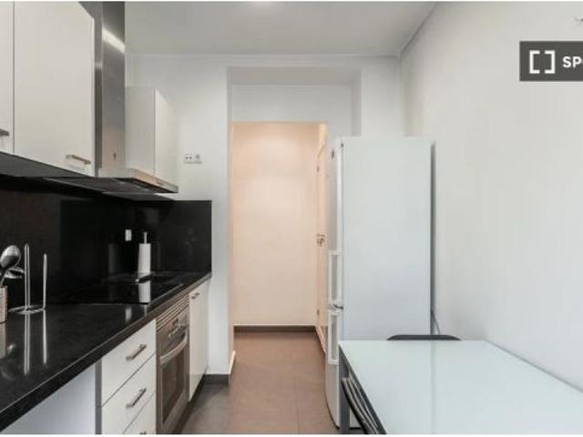 Habitación en piso compartido de 5 habitaciones en alquiler en Arrancapins