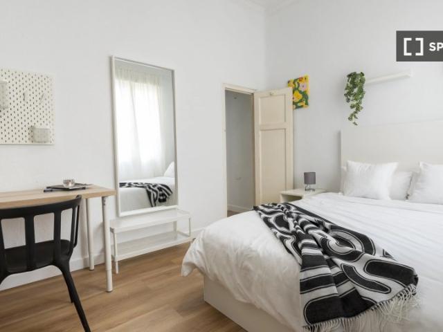 Habitación en piso compartido de 5 habitaciones en alquiler en Lista, Madrid