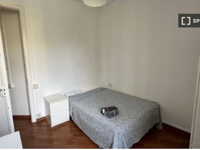 Habitación en piso compartido de 5 habitaciones en alquiler en Sant Gervasi Galvany, ideal para estu