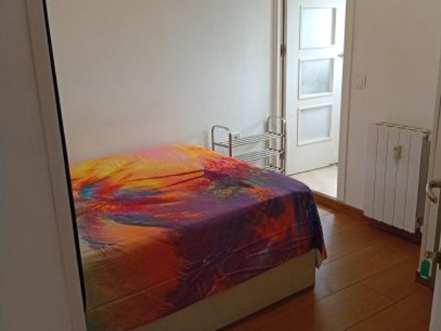 Habitación en piso compartido de 5 habitaciones en Concepción, Madrid