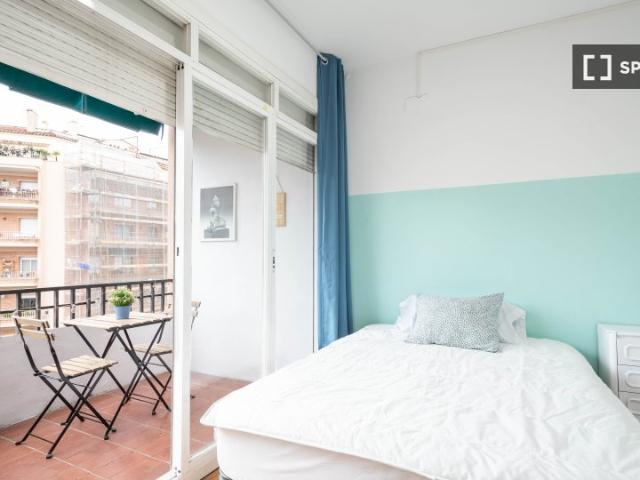 Habitación en piso compartido de 5 habitaciones en el Baix Guinardo, Barcelona