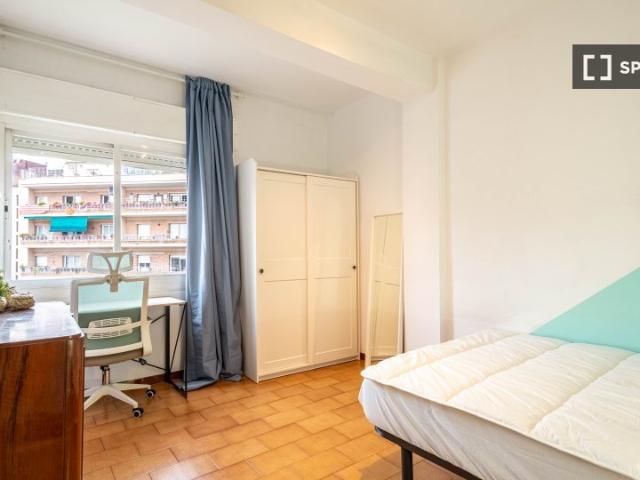 Habitación en piso compartido de 5 habitaciones en el Baix Guinardo, Barcelona