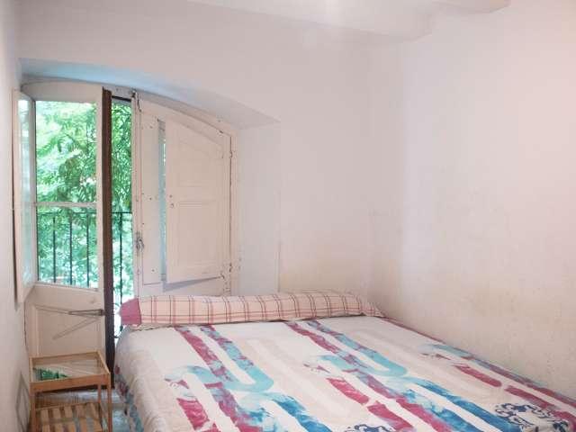 Habitación en piso compartido de 5 habitaciones en El Raval, Barcelona