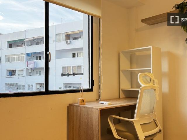 Habitación en piso compartido de 5 habitaciones en La Vega Baixa