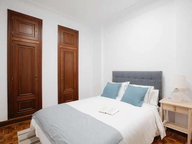 Habitación en piso compartido de 5 habitaciones en La Roqueta