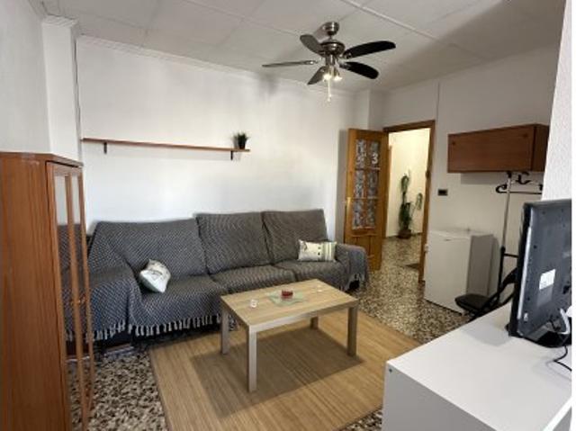 Habitación en piso compartido de 5 habitaciones en Murcia