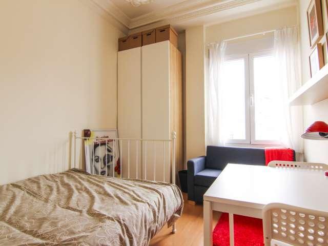 Habitación en piso compartido de 5 habitaciones en Russafa, Valencia