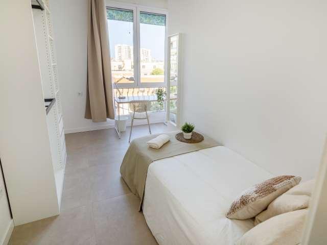 Habitación en piso compartido de 5 habitaciones, Mont Olivet, Valencia