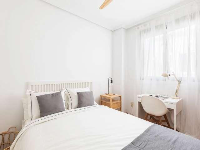 Habitación en piso compartido de 6 habitaciones, Arrancapins