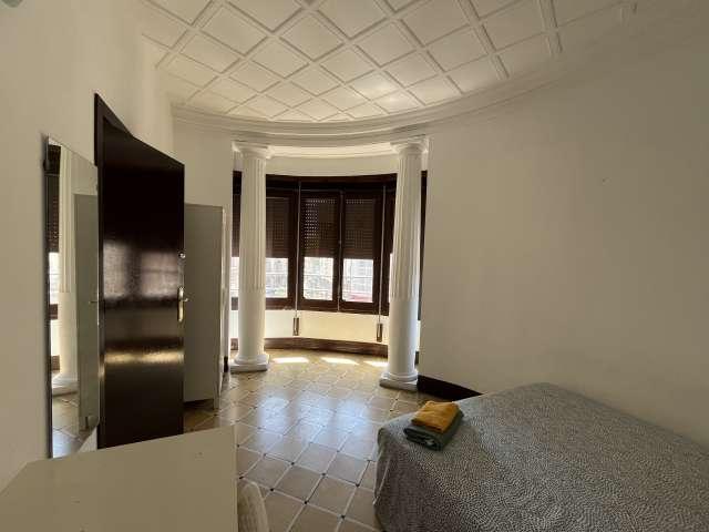 Habitación en piso de 6 habitaciones en Sant Pere Santa Caterina