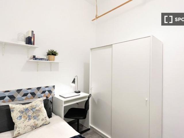 Habitación en piso compartido de 6 habitaciones en Universidad, Madrid