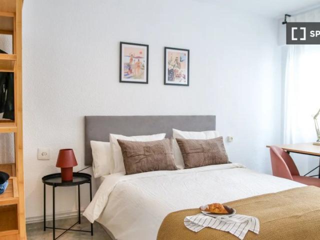 Habitación en piso compartido en alquiler, Alicante