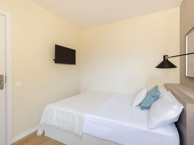 Habitación en piso compartido de 6 habitaciones en alquiler en Barcelona