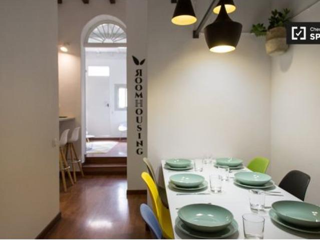 Habitación en piso compartido de 6 habitaciones en alquiler en la Dreta de l' Eixample, no s