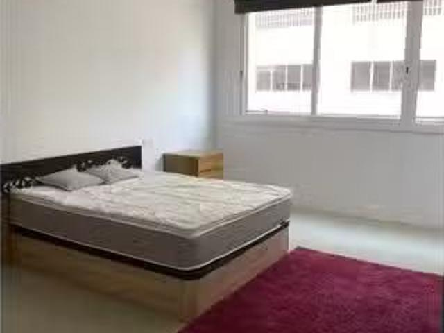 Habitación en piso compartido de 6 habitaciones en el Poblenou.
