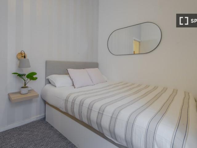 Habitación en piso compartido de 6 habitaciones en Embajadores, Madrid
