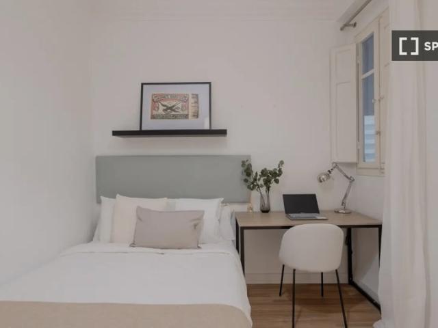 Habitación en piso compartido de 6 habitaciones en La Gran Vía, Valencia