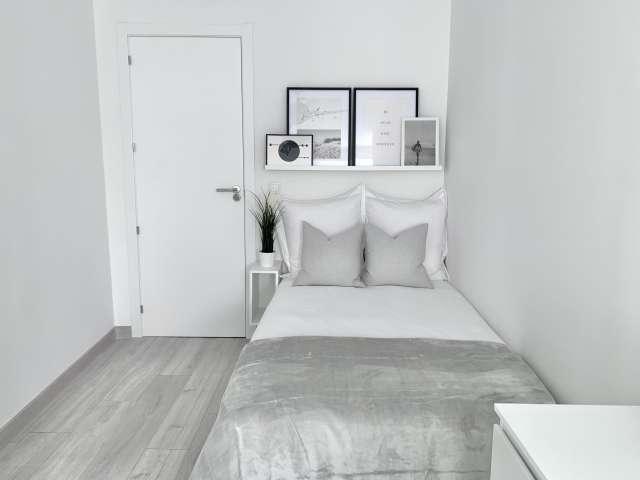 Habitación en piso compartido de 6 habitaciones en Murcia