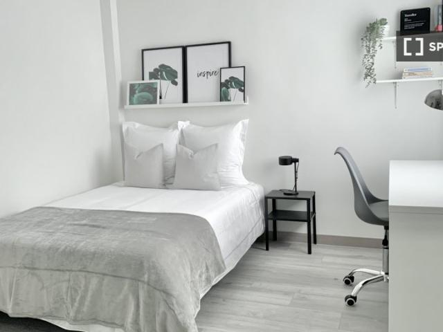 Habitación en piso compartido de 6 habitaciones en Murcia