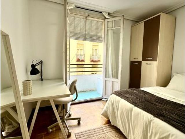 Habitación en piso compartido de 7 habitaciones, Casa de Campo, Madrid