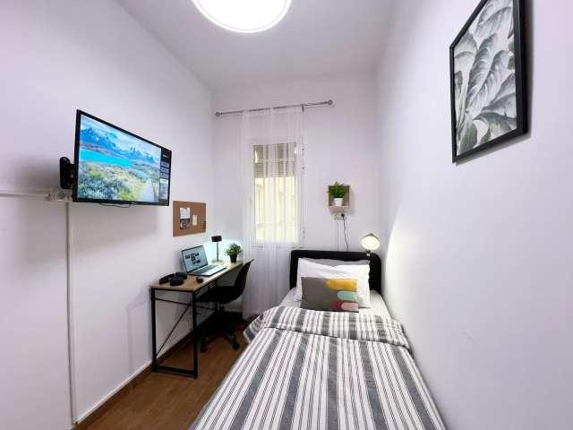 Habitación en piso compartido de 7 habitaciones en Imperial, Madrid