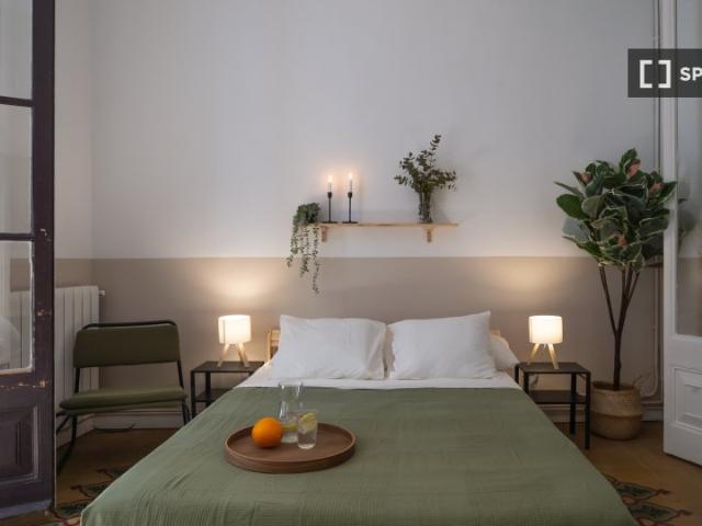 Habitación en piso compartido de 7 habitaciones en Sant Pere