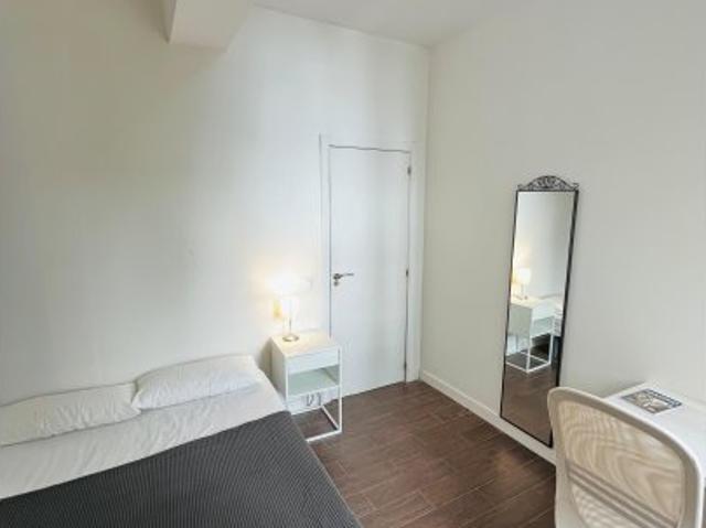 Habitación en piso compartido de 7 habitaciones, Ríos Rosas, Madrid