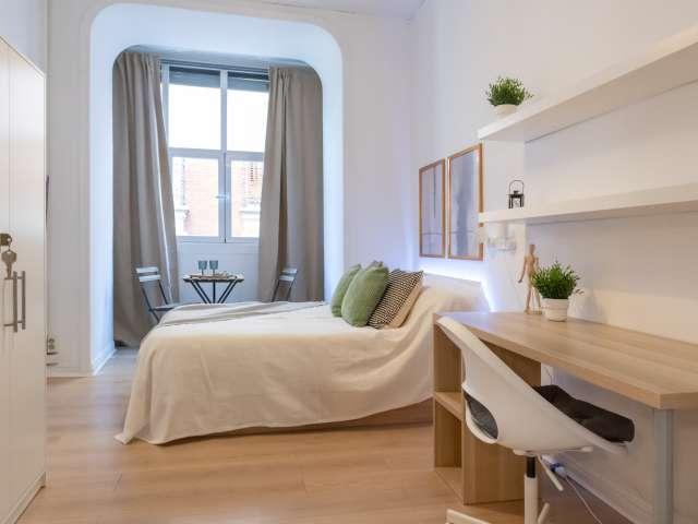 Habitación en piso compartido de 8 camas, Justicia, Madrid