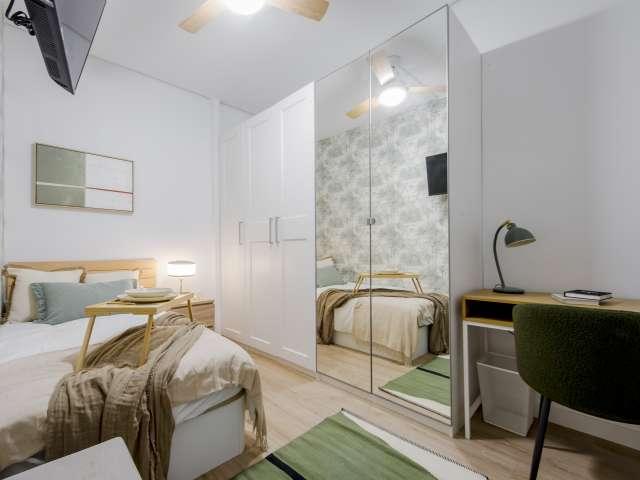 Habitación en piso compartido de 8 habitaciones en Trafalgar, Madrid