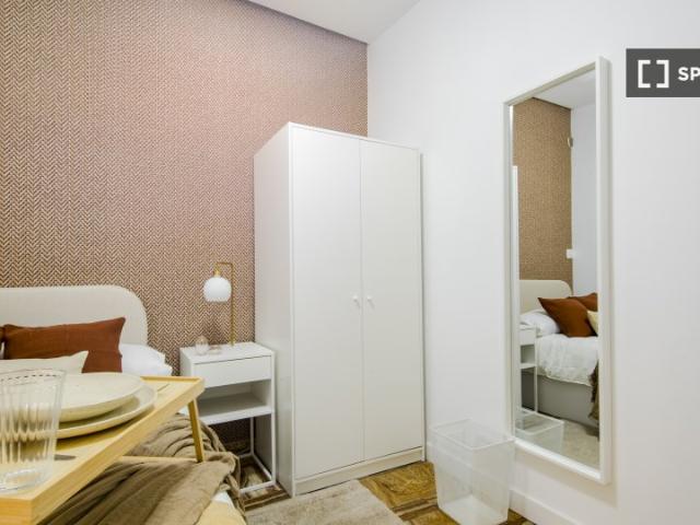 Habitación en piso compartido de 8 habitaciones en Trafalgar, Madrid