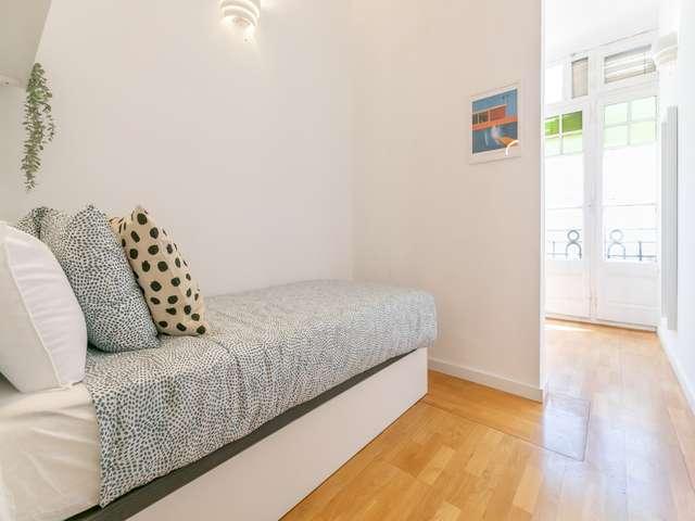Habitación en piso compartido de 8 habitaciones en alquiler, Vila de Gràcia