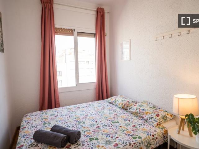 Habitación en piso compartido de 8 habitaciones en alquiler, Eixample