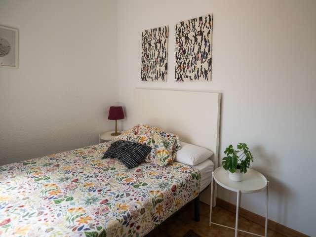 Habitación en piso compartido de 8 habitaciones en alquiler, Eixample