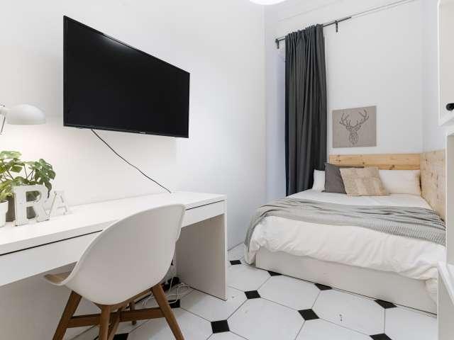 Habitación en piso compartido de 8 habitaciones en alquiler en El Gòtic